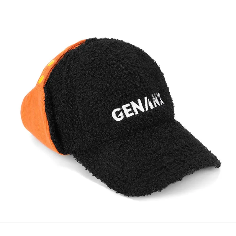 Black Embroidery Fleece Peaked Cap